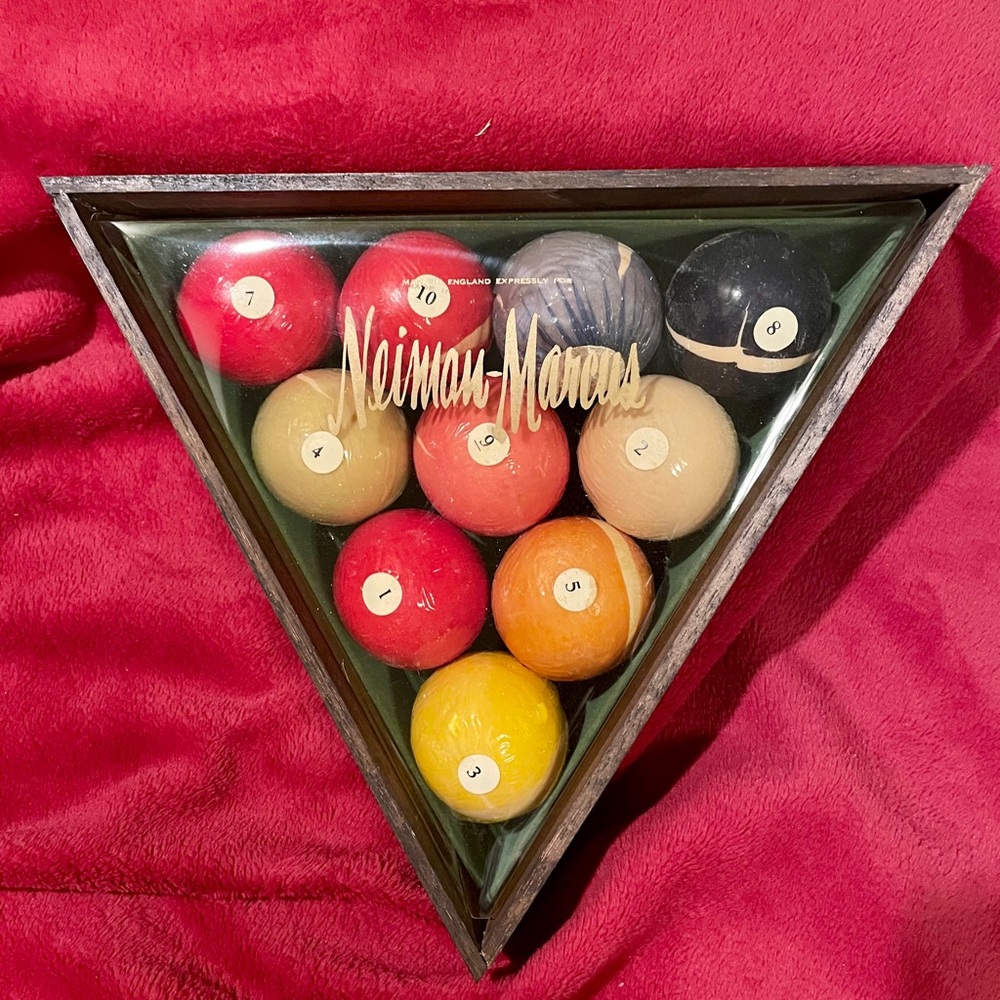 Vintage "NEIMAN-MARCUS" set of Billiard Ball Soap